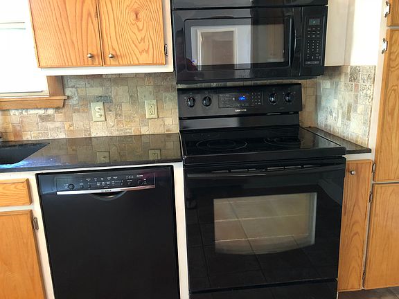 4th image of 1328 N Louisa Ave
