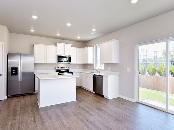 Your chef-ready kitchen awaits!