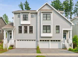 304 Obrien Farm Rd, South Burlington, VT 05403