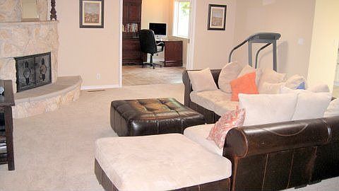 5th image of 9109 Galaxia Way NE