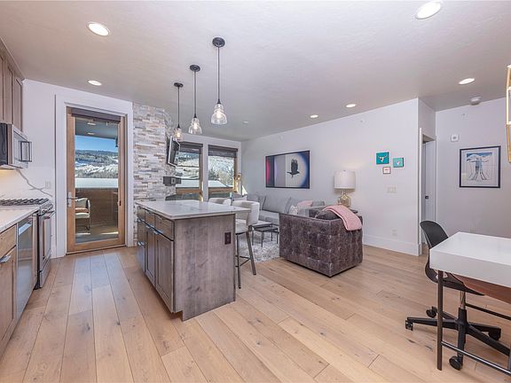 4th image of 1090 Blue River Parkway UNIT 204