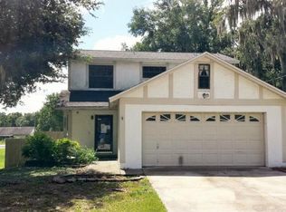 3305 N Lake Dr, Plant City, FL 33563