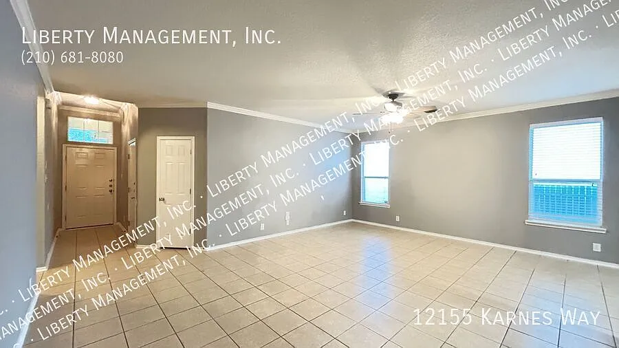 3 Bedroom, 2 Bath Home in Alamo Ranch — Photo 4