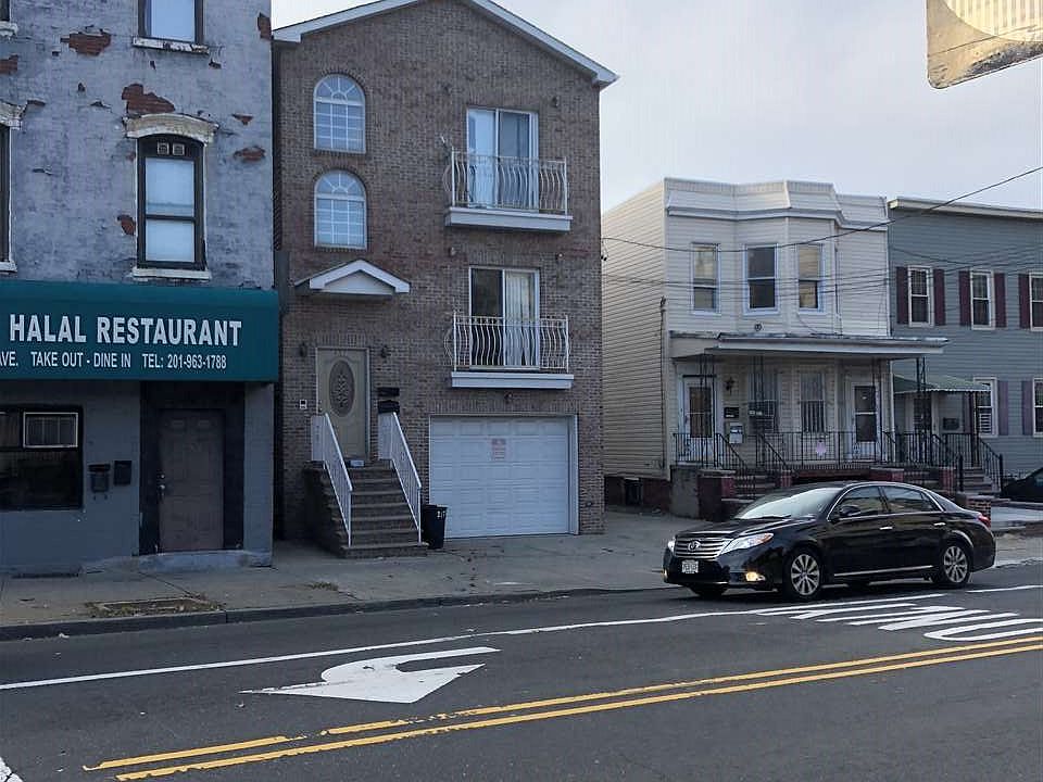 2nd image of 217 Tonnele Ave