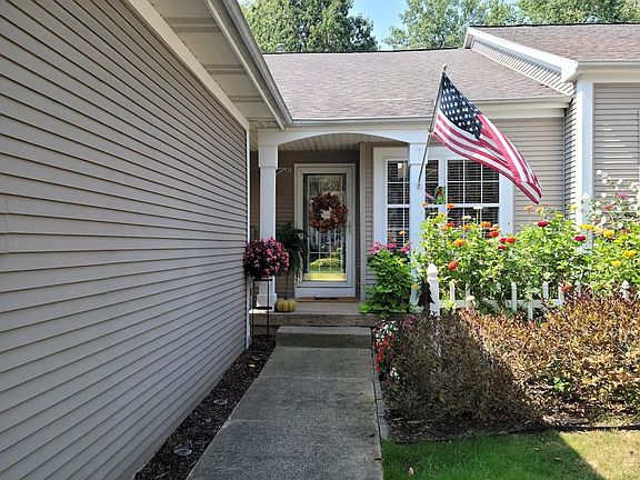 4th image of 699 Strawberry Valley Ave NW