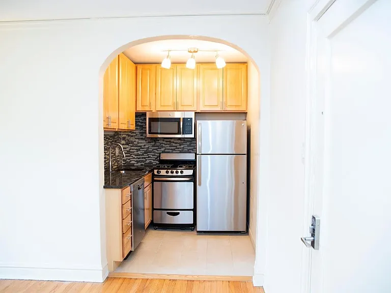 1824 N Lincoln Park W #110 — Photo 17