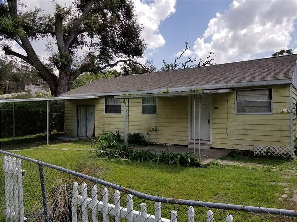 1st image of 2312 Yeats St