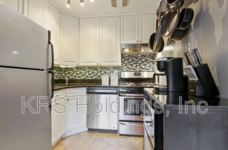 1521 S George Mason Dr #1 — Photo 9