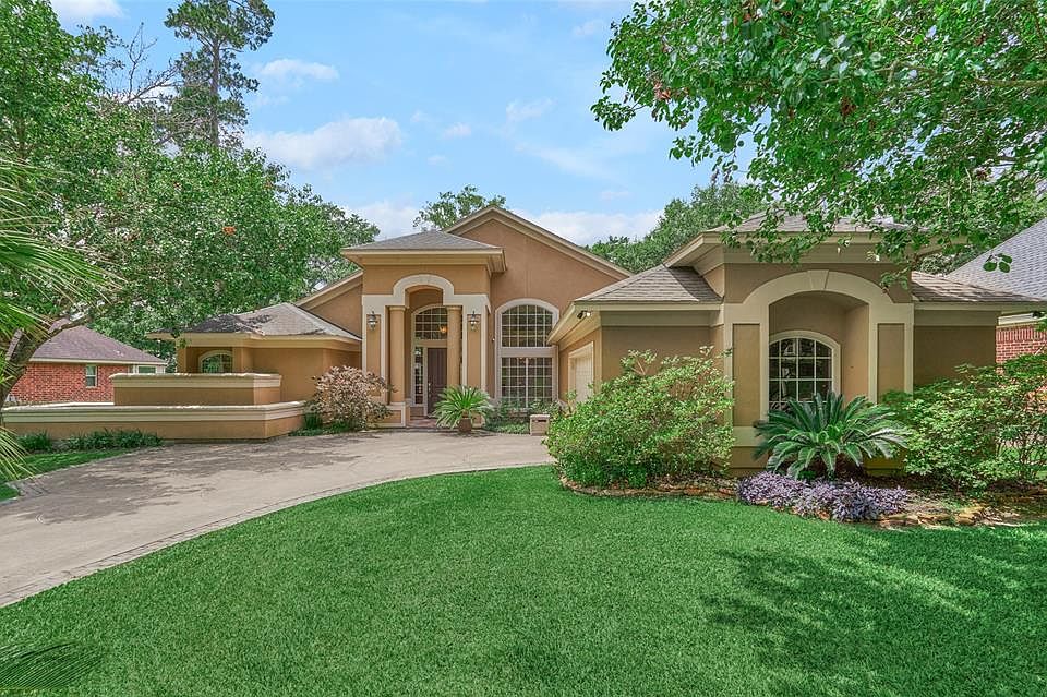 1st image of 124 April Waters Dr W