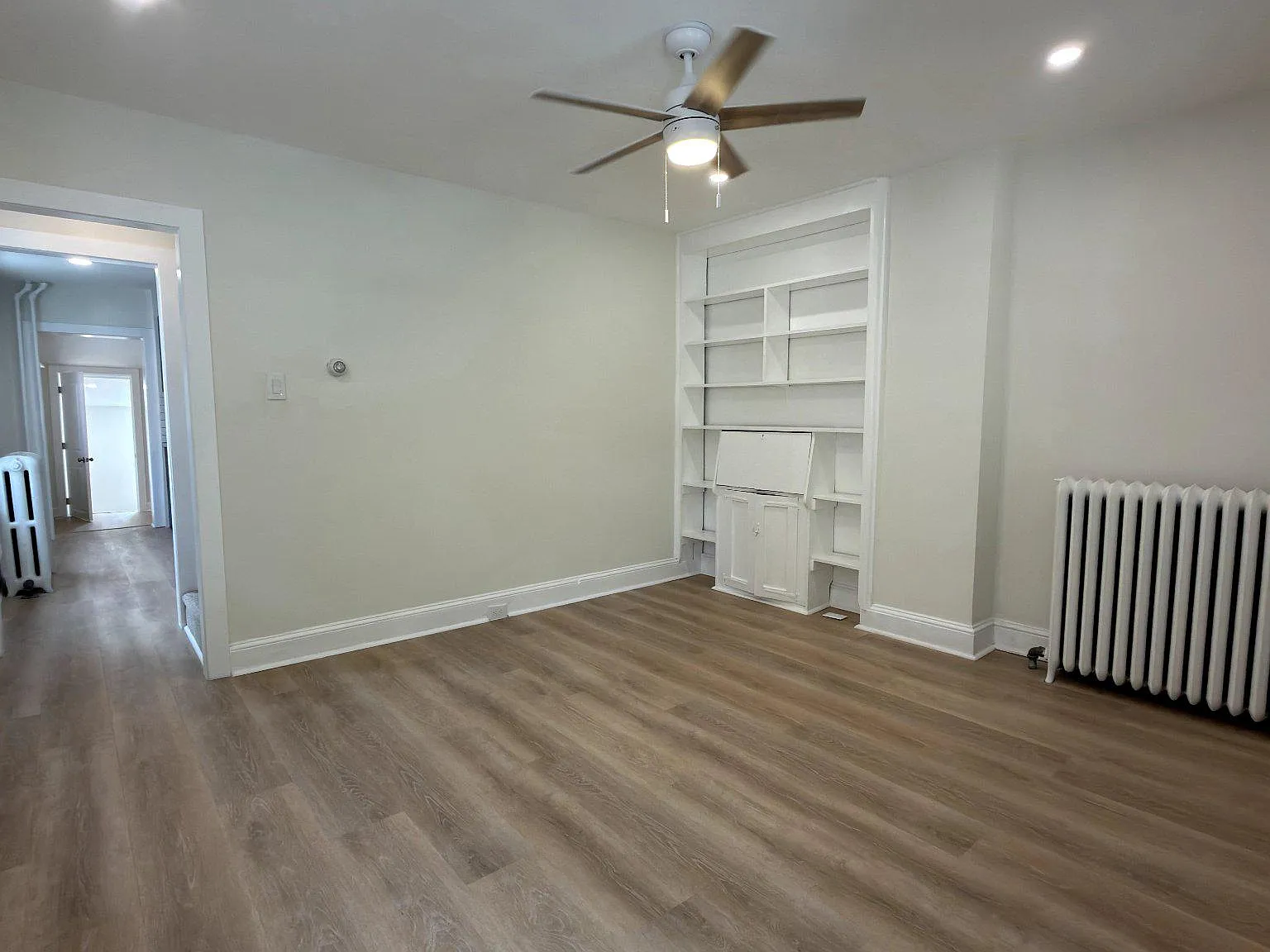 3 bed, 2.0 bath, 1280 sqft, $2,695 — Photo 2