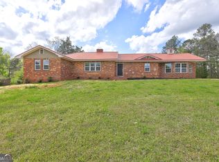 450 Lake Laurel Rd NE, Milledgeville, GA