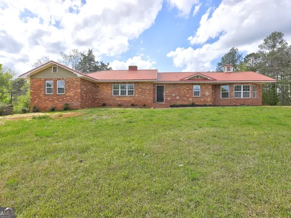 450 Lake Laurel Rd NE, Milledgeville, GA 31061