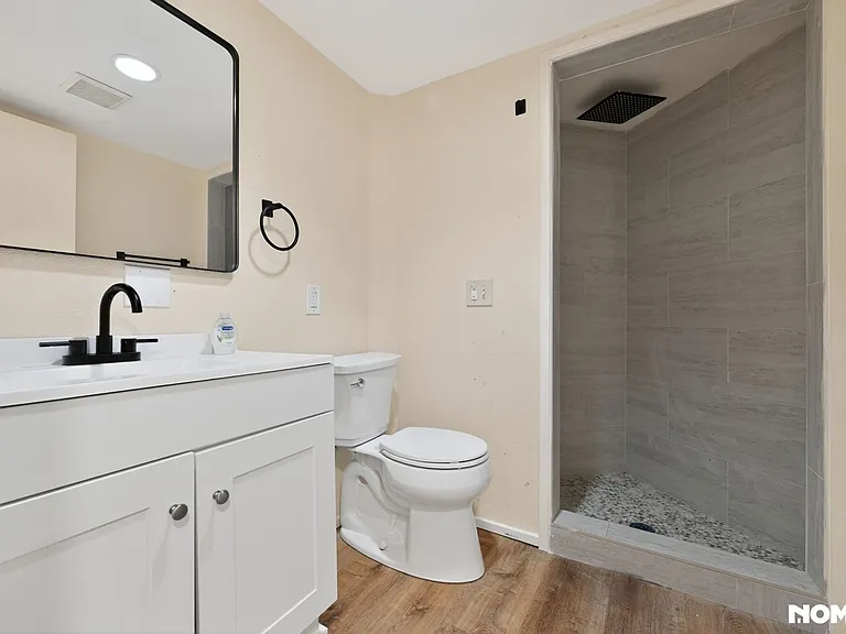 337 Apollo Dr #B — Photo 23