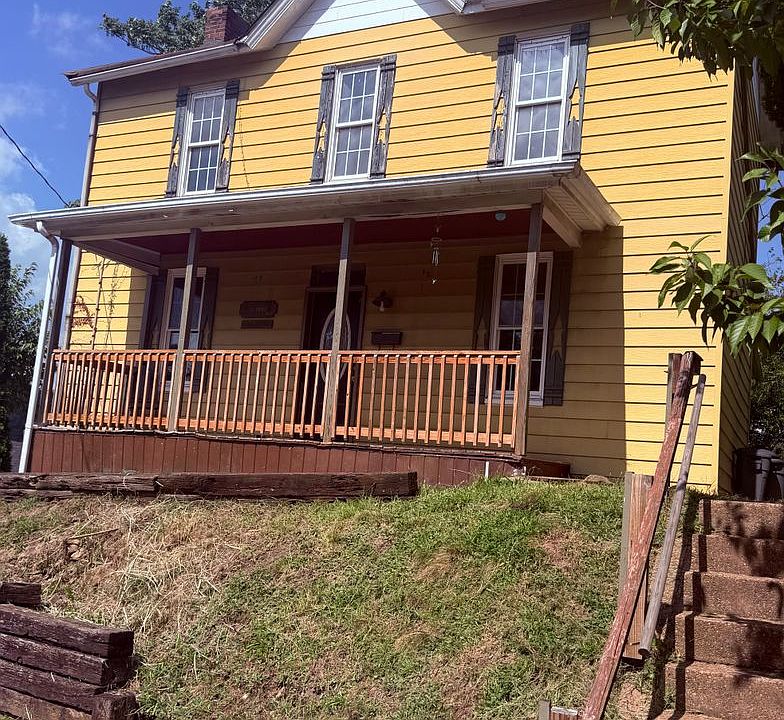 1st image of 614 N 2nd St