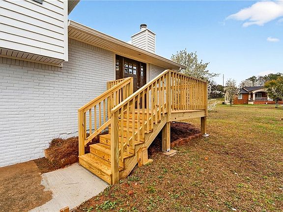 4th image of 2776 Parcel Rd