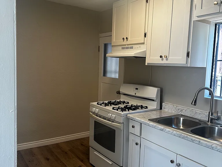 5332 Almont St #1/4 — Photo 3