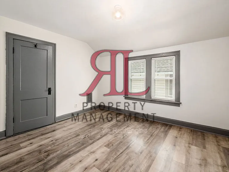 439 Eldridge Ave #439 — Photo 16