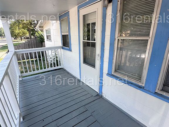 3rd image of 611 N Custer St