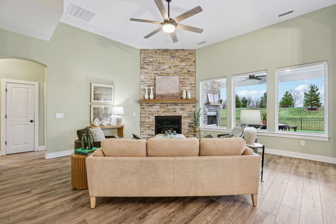 next background image