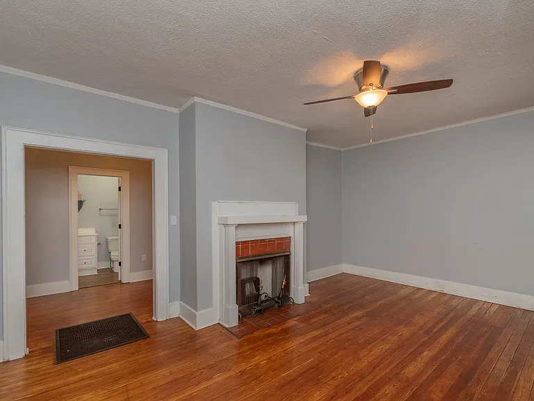 2056 McDowell St — Photo 7