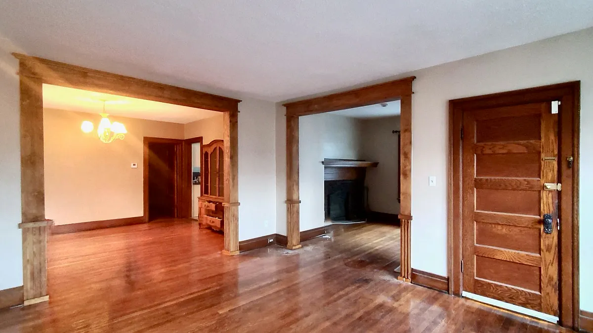 Building Photo - 425 Bird Ave #2