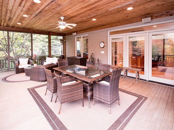 5th image of 6773 Ross Ln