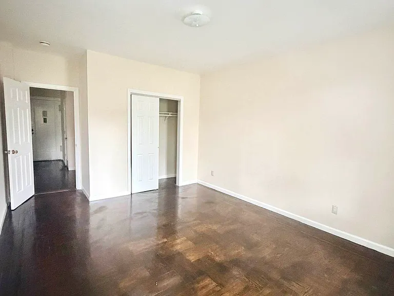 118-40 Metropolitan Ave #3C — Photo 2