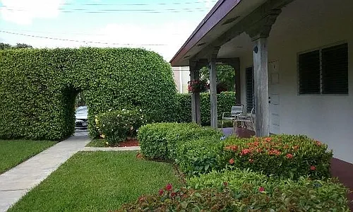 411 Seasage Dr Photo 1