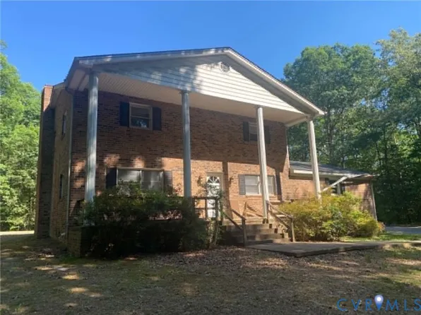 9405 Dabney Dr, Sutherland, VA 23885
