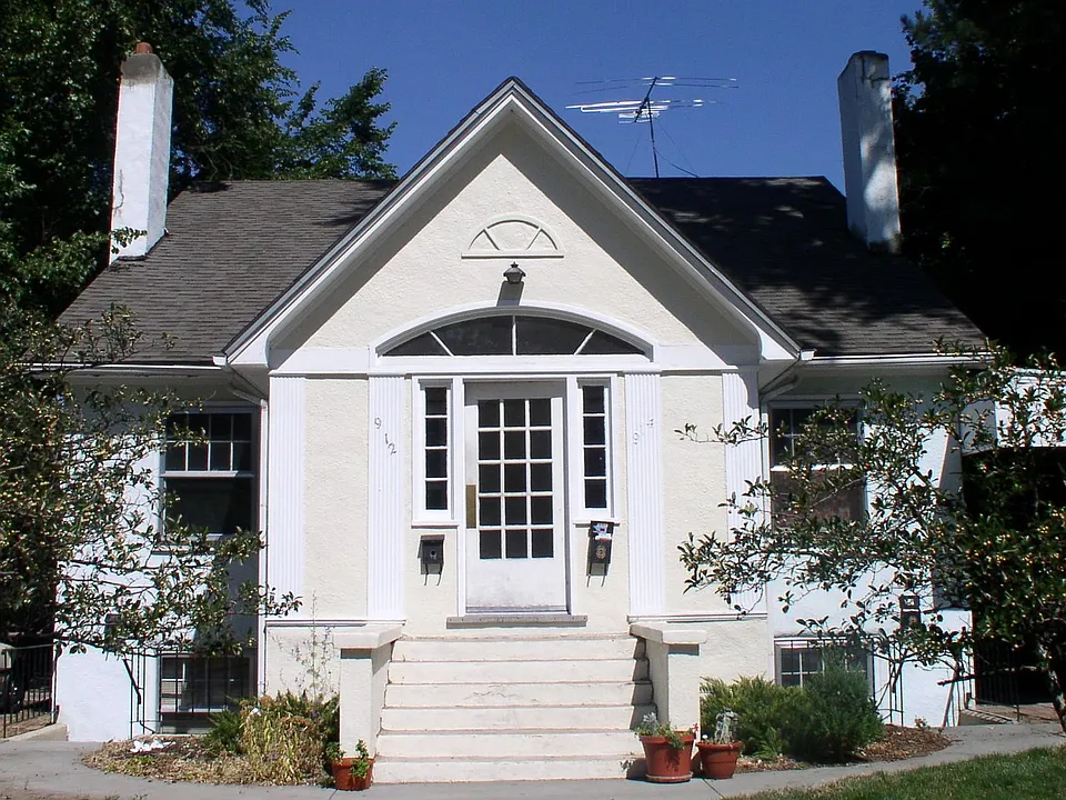 914 E Warm Springs Ave #912.5