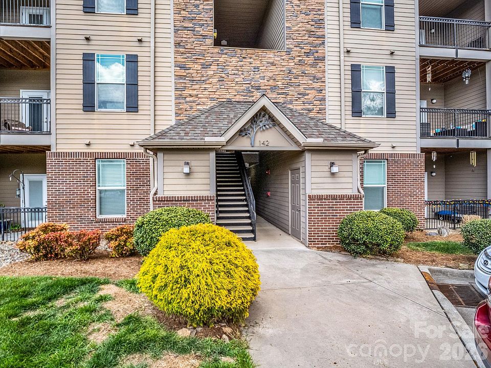 1st image of 142 Brickton Village Cir #106