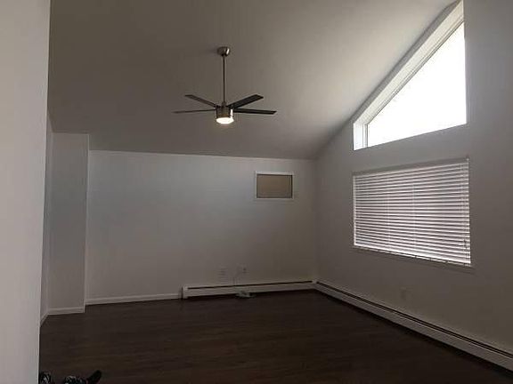 2nd image of 1520 Stadium Ave