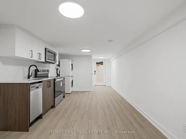 69 Claybrooke St #D — Photo 9