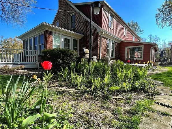 569 W Valley Ave, Elysburg, PA 17824