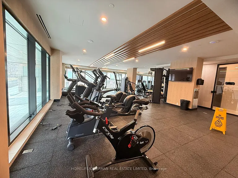 1660 Bloor St W #810 — Photo 21