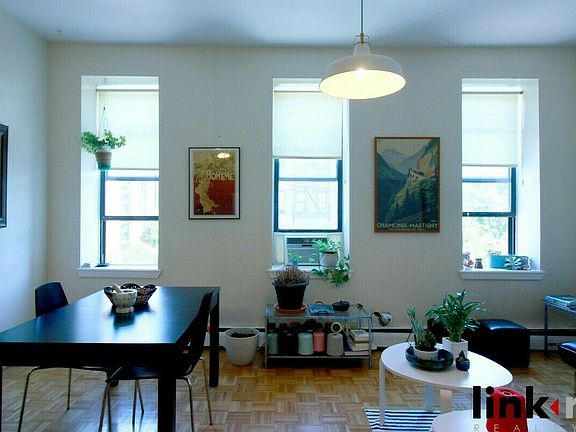 2nd image of 2150 5th Ave APT 4