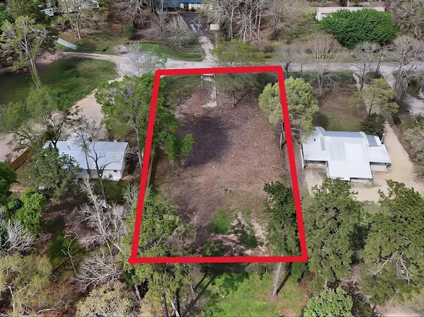 17708 Ellzey Ln, Conroe, TX 77302