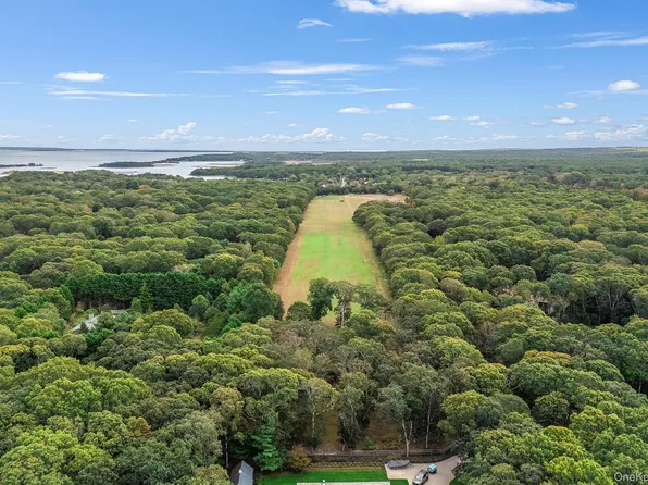 43 Briarcroft Drive, East Hampton, NY 11937