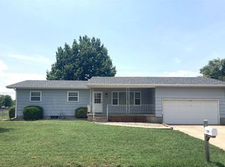 1309 Grandview Ave, Newton, KS 67114