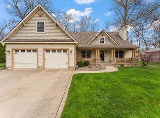 601 Eastwood Dr, Kouts, IN