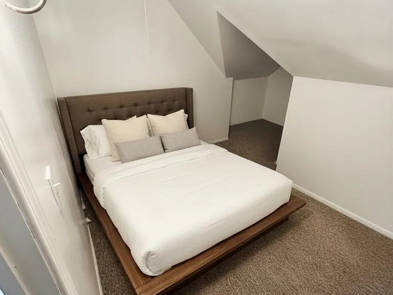604 Emmet St #6 — Photo 7