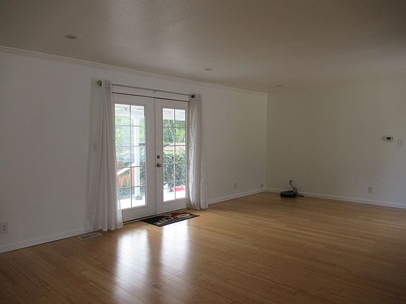 3rd image of 24807 107th Ave SE