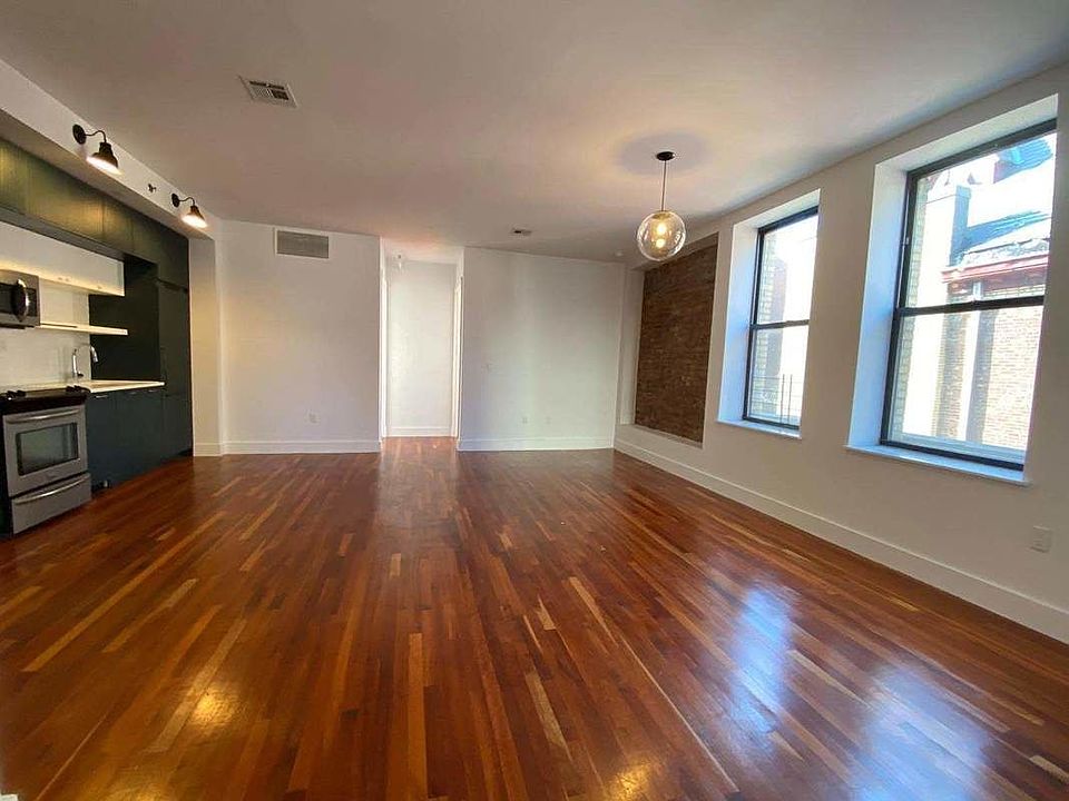 1st image of 181 Bainbridge St #228
