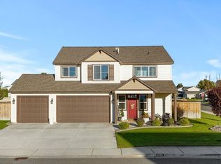 6105 Westmoreland Ln, Pasco, WA 99301