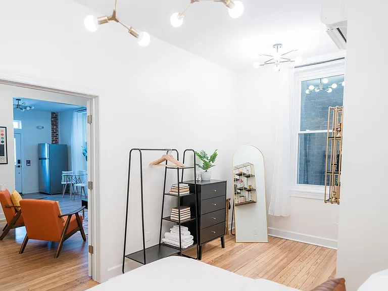 129 S Main St #2B — Photo 8