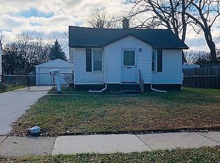 7504 Stephens Rd, Center Line, MI 48015