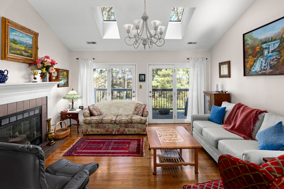 next background image