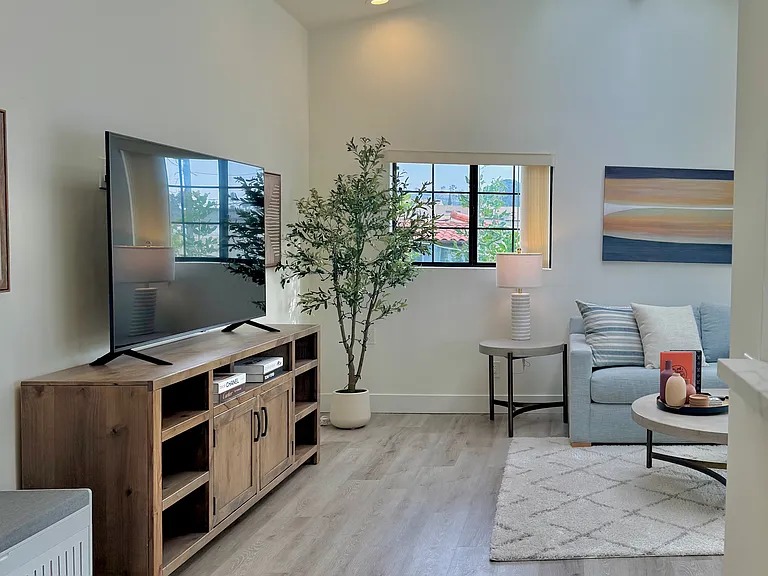 703 Agate St #4 — Photo 31