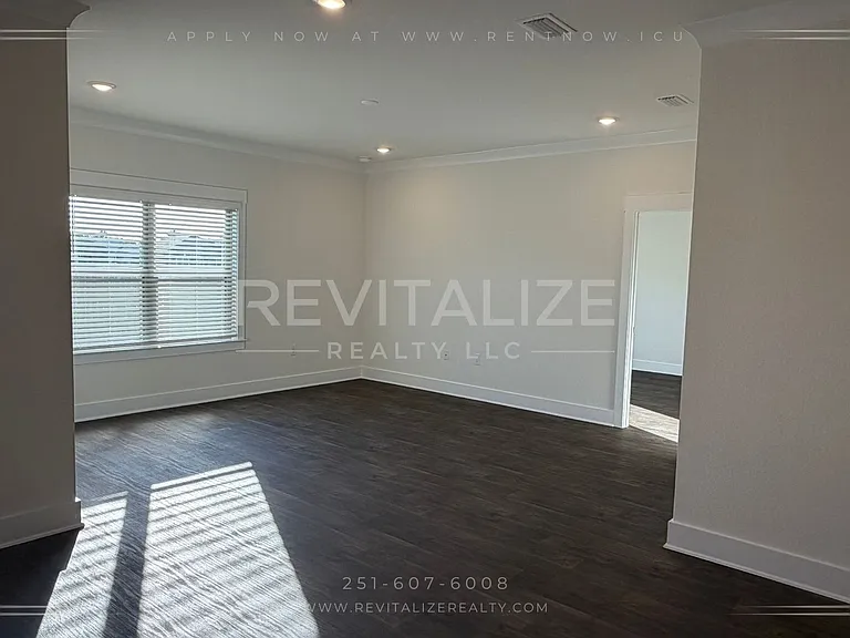 14913 Dayton Cir — Photo 20