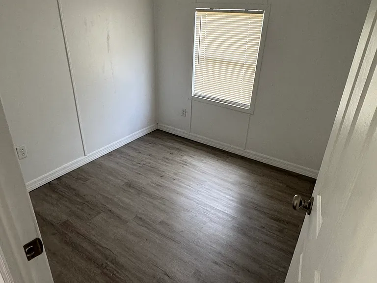 405 Union Dr #14 — Photo 6